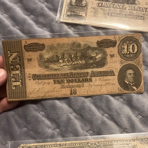 Old Money - Picture 3 of 9